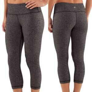 Lululemon athletica Gray Herringbone Wunder Under 21" Crop 4